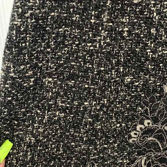 DKNY Floral Wool A-Line Skirt - Picture 4 of 7